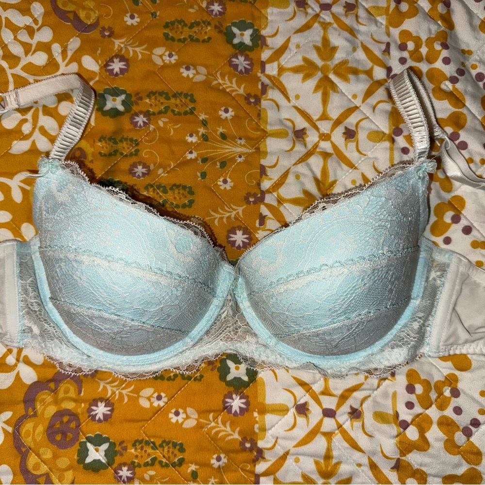 Jezebel Lace Underwire Bra in Light Blue and Cream